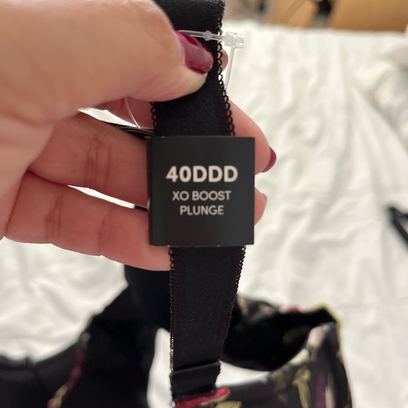 NWT Plunge Bra 40DDD - Picture 4 of 6